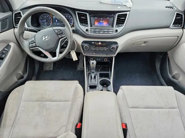 KM8J2CA43JU803828 2018 HYUNDAI TUCSON - Image 8