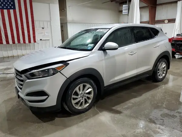 KM8J2CA43JU818104 2018 HYUNDAI TUCSON - Image 1