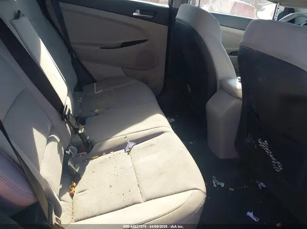 KM8J2CA43KU011003 2019 HYUNDAI TUCSON - Image 8