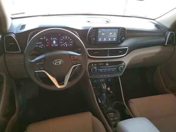 KM8J2CA43KU011177 2019 HYUNDAI TUCSON - Image 8