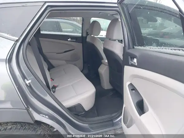 KM8J2CA43KU039514 2019 HYUNDAI TUCSON - Image 8