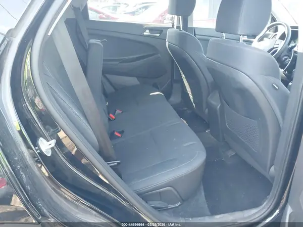 KM8J2CA43KU042431 2019 HYUNDAI TUCSON - Image 8