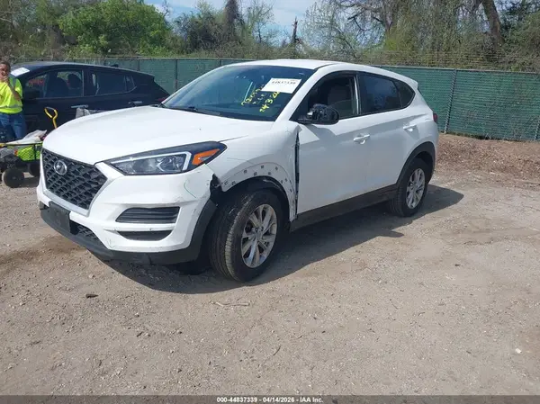 KM8J2CA43KU062338 2019 HYUNDAI TUCSON - Image 2