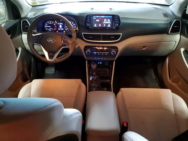 KM8J2CA43KU065871 2019 HYUNDAI TUCSON - Image 8