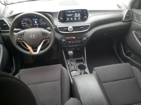 KM8J2CA43KU070262 2019 HYUNDAI TUCSON - Image 8