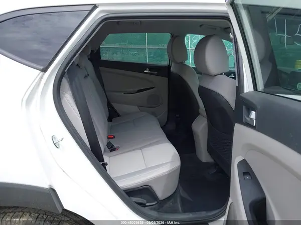 KM8J2CA43KU072741 2019 HYUNDAI TUCSON - Image 8