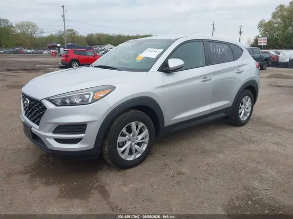 KM8J2CA43KU865120 2019 HYUNDAI TUCSON - Image 2