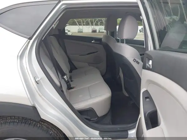 KM8J2CA43KU865120 2019 HYUNDAI TUCSON - Image 8