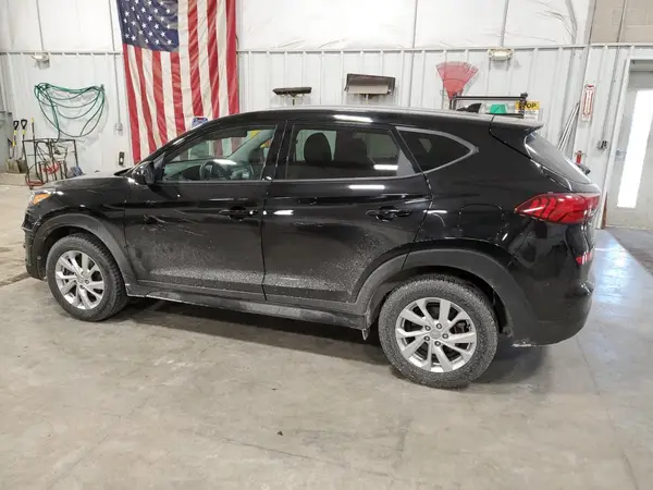 KM8J2CA43KU867806 2019 HYUNDAI TUCSON - Image 2