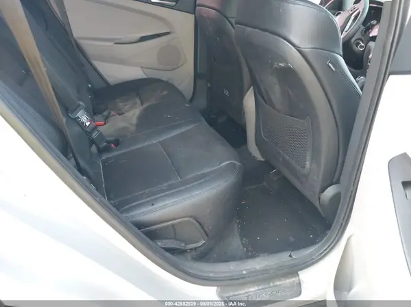 KM8J2CA43KU886095 2019 HYUNDAI TUCSON - Image 8