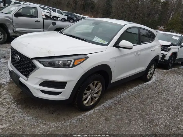KM8J2CA43KU896867 2019 HYUNDAI TUCSON - Image 2