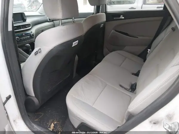 KM8J2CA43KU896867 2019 HYUNDAI TUCSON - Image 8