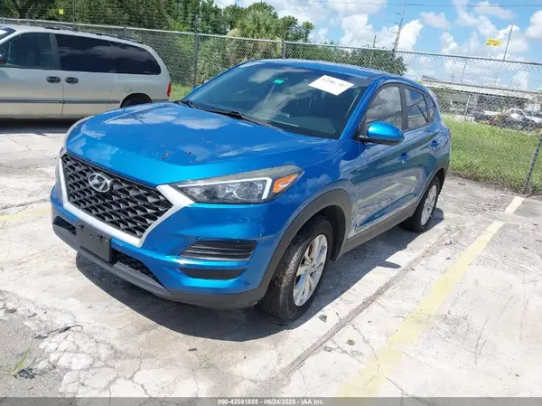 KM8J2CA43KU917670 2019 HYUNDAI TUCSON - Image 2
