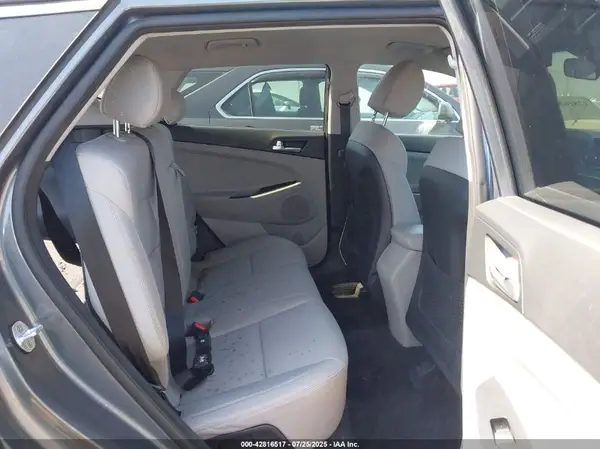 KM8J2CA43KU919497 2019 HYUNDAI TUCSON - Image 8