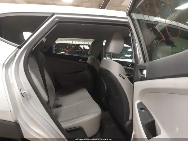KM8J2CA43KU953326 2019 HYUNDAI TUCSON - Image 8
