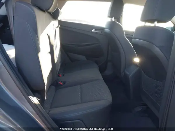 KM8J2CA43KU976220 2019 HYUNDAI TUCSON - Image 8