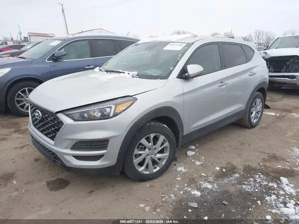 KM8J2CA43KU980140 2019 HYUNDAI TUCSON - Image 2