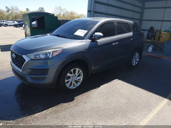 KM8J2CA43KU995463 2019 HYUNDAI TUCSON - Image 2