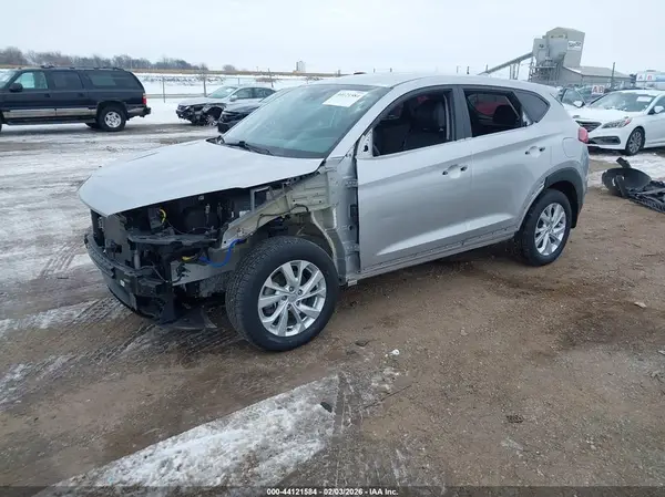 KM8J2CA43LU136746 2020 HYUNDAI TUCSON - Image 2