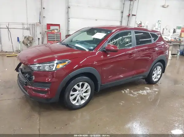 KM8J2CA43LU187261 2020 HYUNDAI TUCSON - Image 2