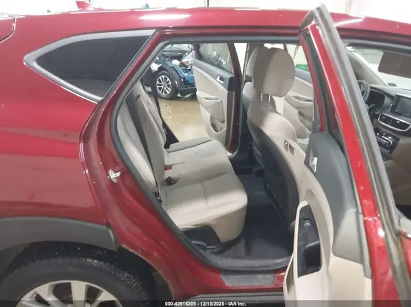 KM8J2CA43LU187261 2020 HYUNDAI TUCSON - Image 8