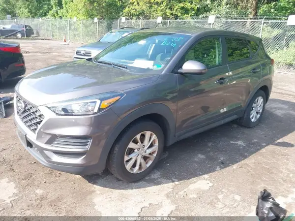 KM8J2CA43LU214507 2020 HYUNDAI TUCSON - Image 2