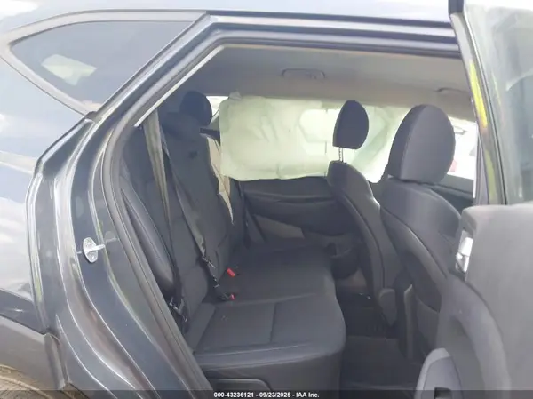 KM8J2CA43LU226799 2020 HYUNDAI TUCSON - Image 8
