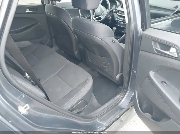 KM8J2CA43MU361542 2021 HYUNDAI TUCSON - Image 8