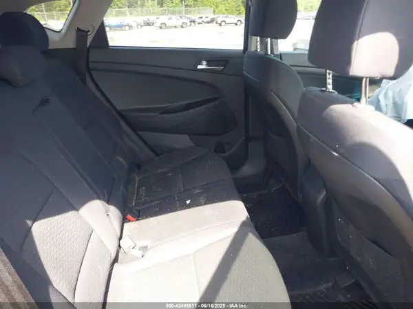 KM8J2CA43MU383007 2021 HYUNDAI TUCSON - Image 8