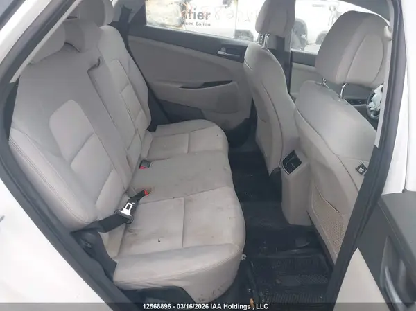 KM8J2CA44HU455824 2017 HYUNDAI TUCSON - Image 8