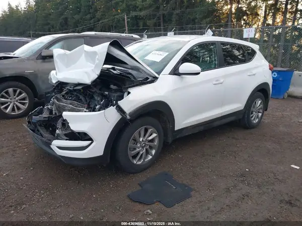 KM8J2CA44JU623080 2018 HYUNDAI TUCSON - Image 2