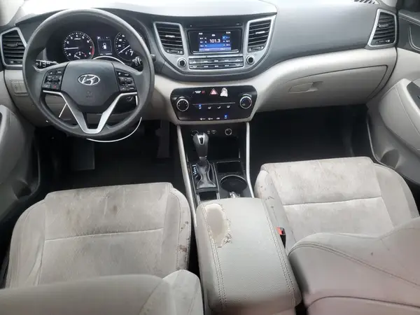 KM8J2CA44JU627257 2018 HYUNDAI TUCSON - Image 8