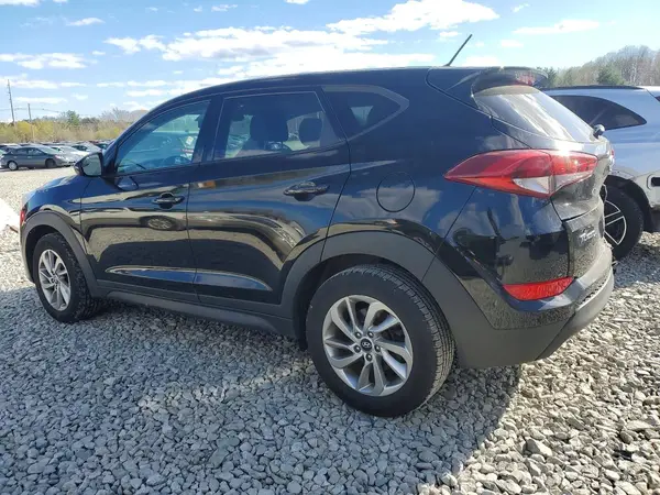 KM8J2CA44JU653521 2018 HYUNDAI TUCSON - Image 2