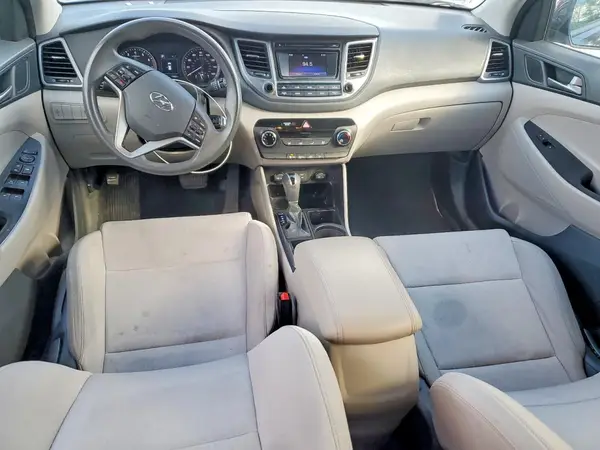 KM8J2CA44JU653521 2018 HYUNDAI TUCSON - Image 8
