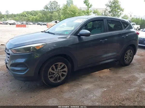 KM8J2CA44JU655298 2018 HYUNDAI TUCSON - Image 2