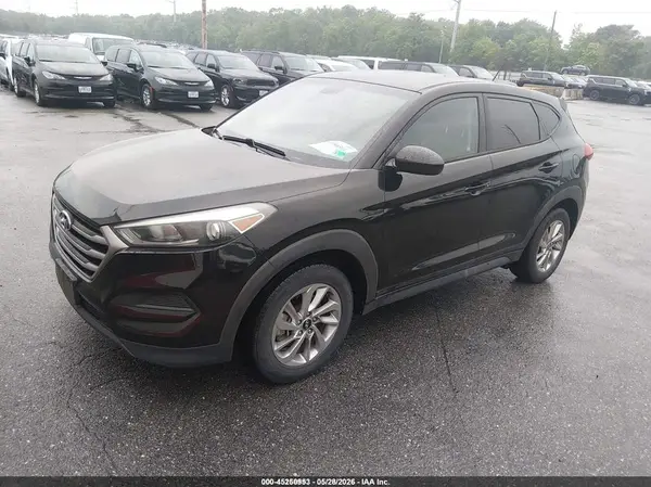 KM8J2CA44JU655737 2018 HYUNDAI TUCSON - Image 2