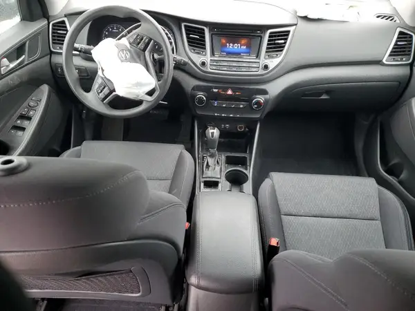 KM8J2CA44JU698054 2018 HYUNDAI TUCSON - Image 8