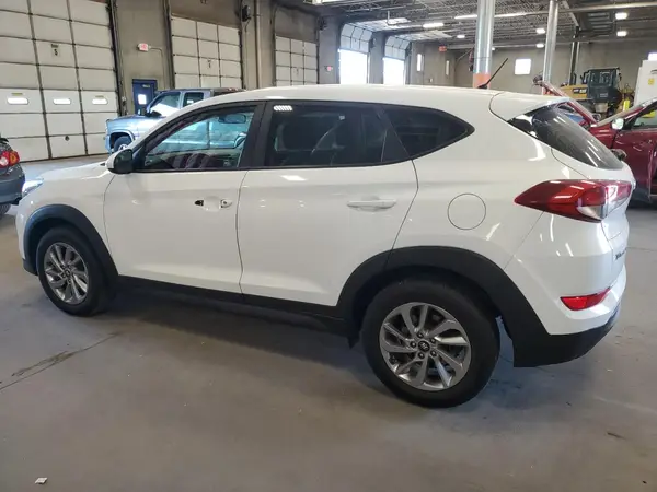 KM8J2CA44JU707092 2018 HYUNDAI TUCSON - Image 2