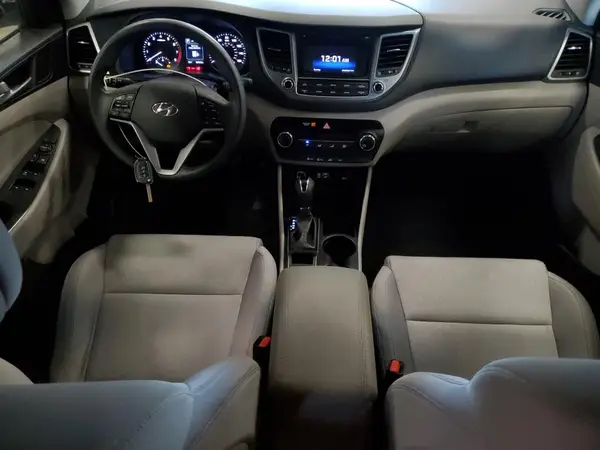 KM8J2CA44JU707092 2018 HYUNDAI TUCSON - Image 8
