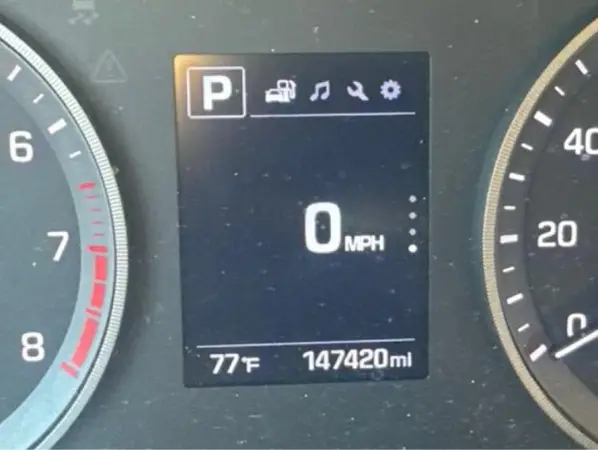 KM8J2CA44JU730940 2018 HYUNDAI TUCSON - Image 8