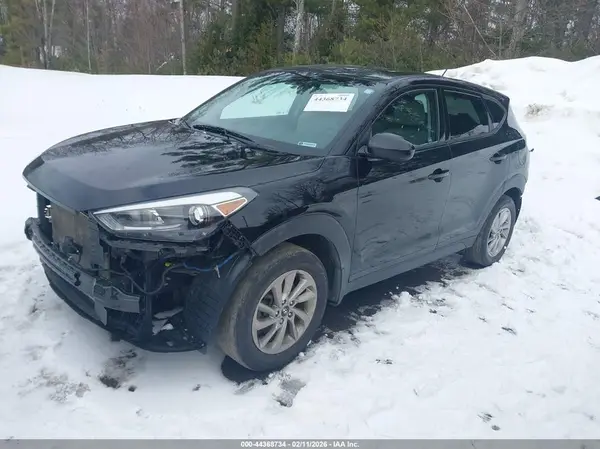 KM8J2CA44JU765333 2018 HYUNDAI TUCSON - Image 2