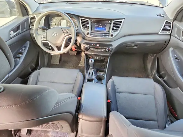 KM8J2CA44JU789874 2018 HYUNDAI TUCSON - Image 8