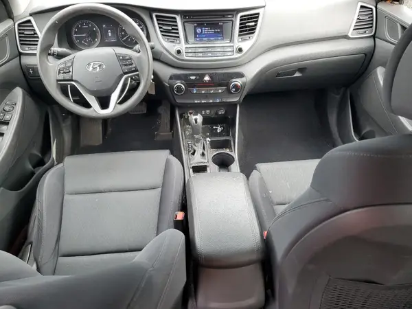 KM8J2CA44JU793665 2018 HYUNDAI TUCSON - Image 8