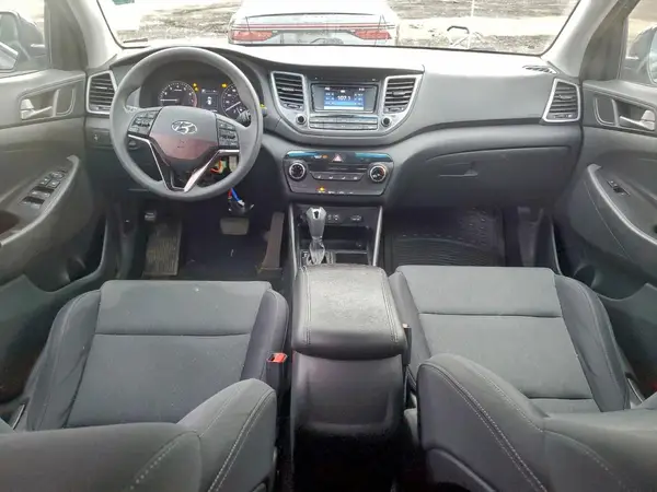 KM8J2CA44JU829371 2018 HYUNDAI TUCSON - Image 8