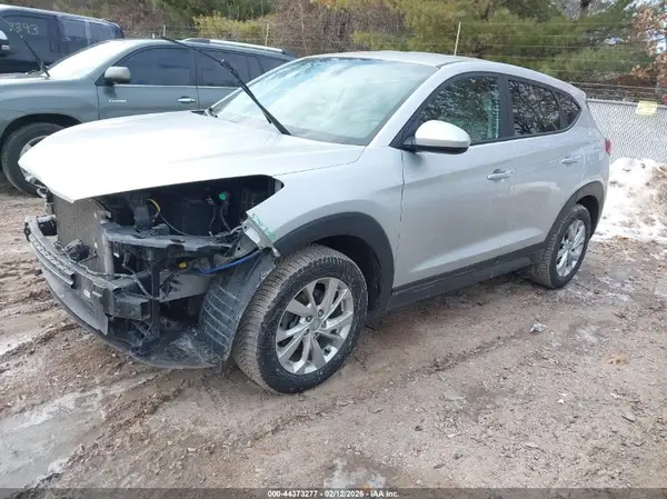 KM8J2CA44KU855292 2019 HYUNDAI TUCSON - Image 2