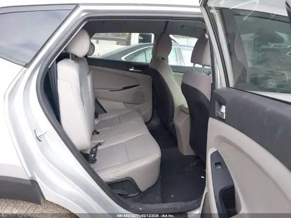 KM8J2CA44KU855292 2019 HYUNDAI TUCSON - Image 8