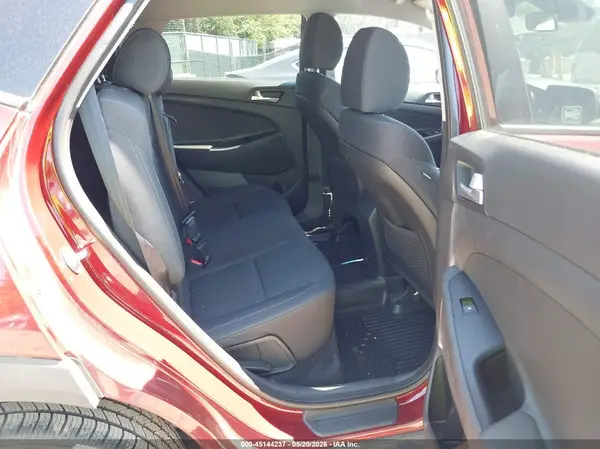 KM8J2CA44KU868284 2019 HYUNDAI TUCSON - Image 8