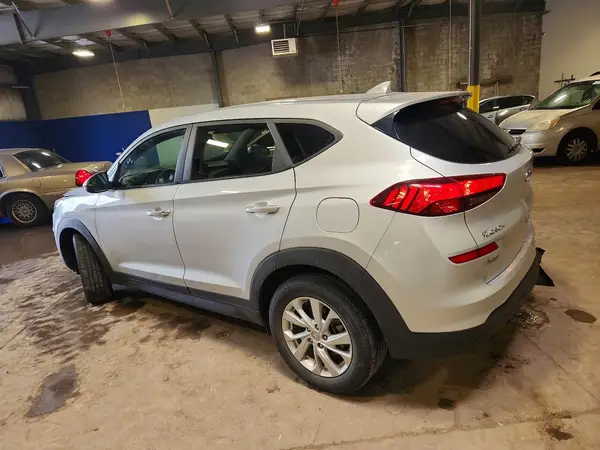 KM8J2CA44KU871959 2019 HYUNDAI TUCSON - Image 2