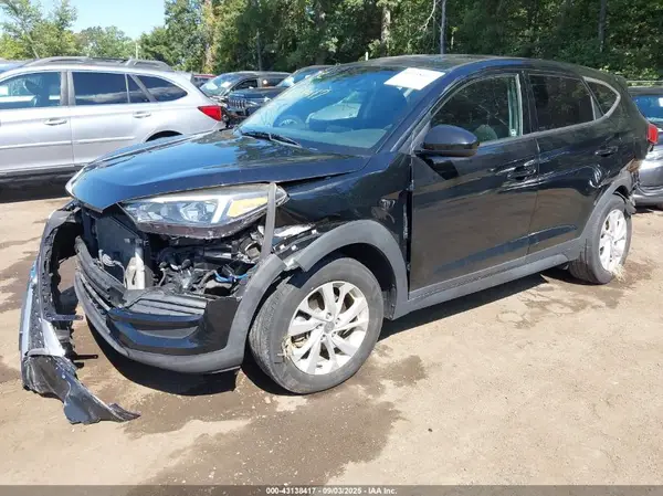 KM8J2CA44KU885747 2019 HYUNDAI TUCSON - Image 2