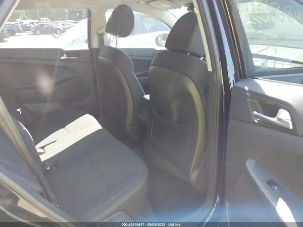 KM8J2CA44KU885747 2019 HYUNDAI TUCSON - Image 8